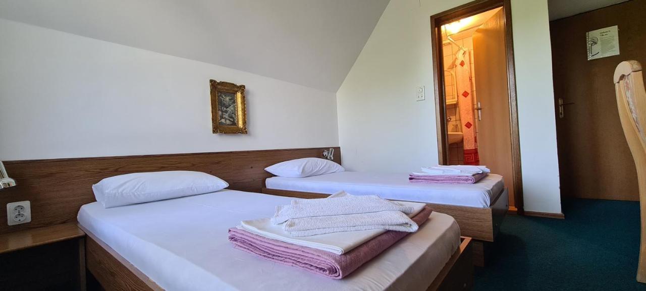 Guest House Tiha Noc Жабляк Экстерьер фото